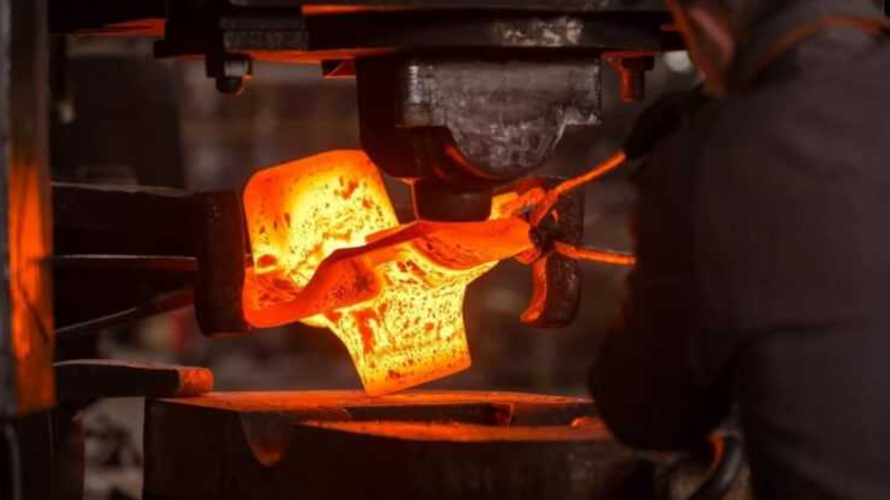 What Are The Environmental Considerations Of Hot Die Forging?